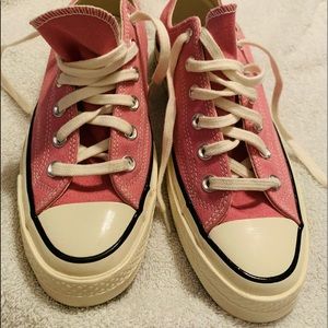 CONVERSE /CHUCK TAYLOR- Size 9 Women Light pink 🌸